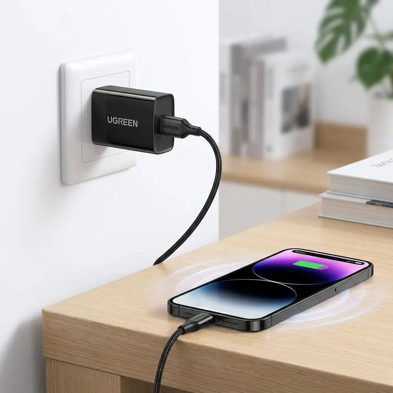 Cargador de Pared UGREEN 18W: Quick Charge 3.0, Carga Inteligente y Protección Total