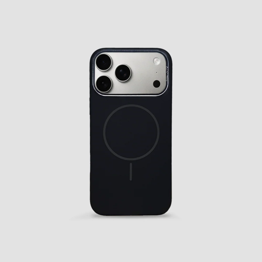 Funda Classic Case Atomic: Diseño Atemporal, MagSafe N56 y Silicona Premium